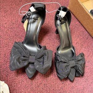 Universal Thread Black Pointed Bow Ankle-Strap Heels